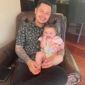 Meet your Posher, Derick